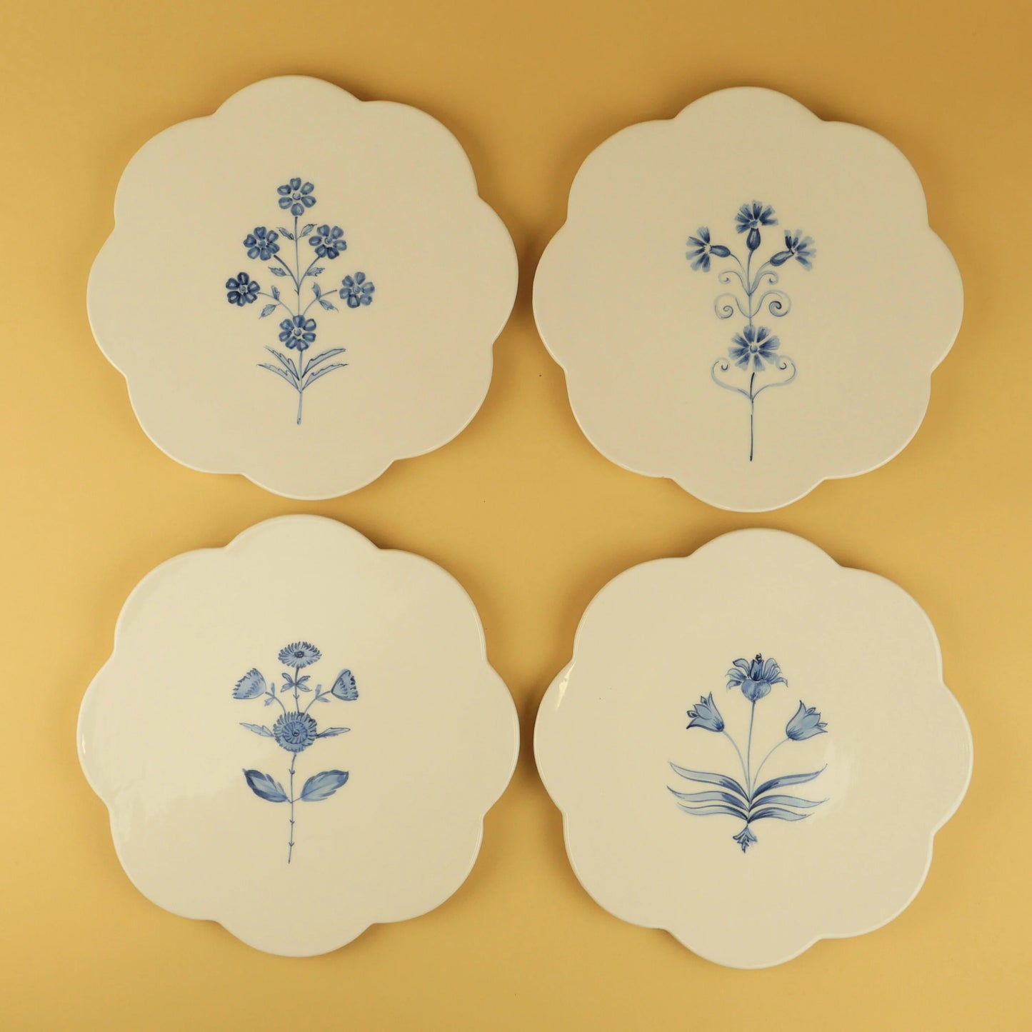 Vintage Delft Blue Botanica Dinnerware Set (4 Pieces)